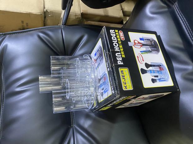 Plastic Desk Organizer/Pen Holder · Photo 2