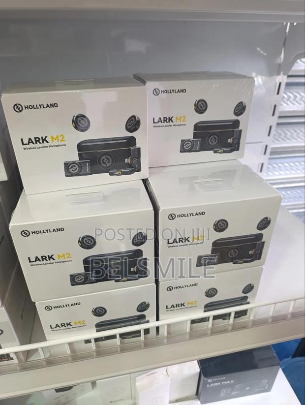 Hollyland Lark M2 Duo 2-Person Wireless Combo Microphone photo 3