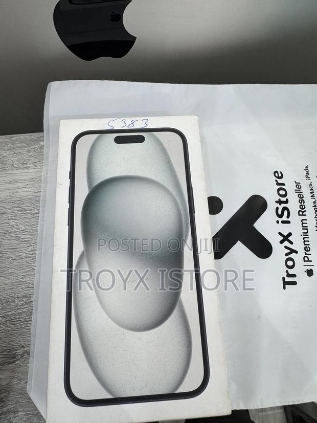 New Apple iPhone 15 Plus 128 GB Black