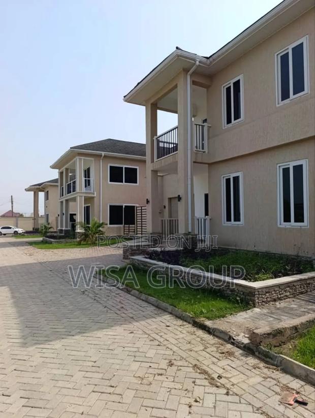 15bdrm Mansion in Wisa Group, Accra Metropolitan for sale · Photo 1