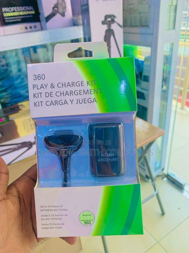 Xbox 360 Play Charger Kit