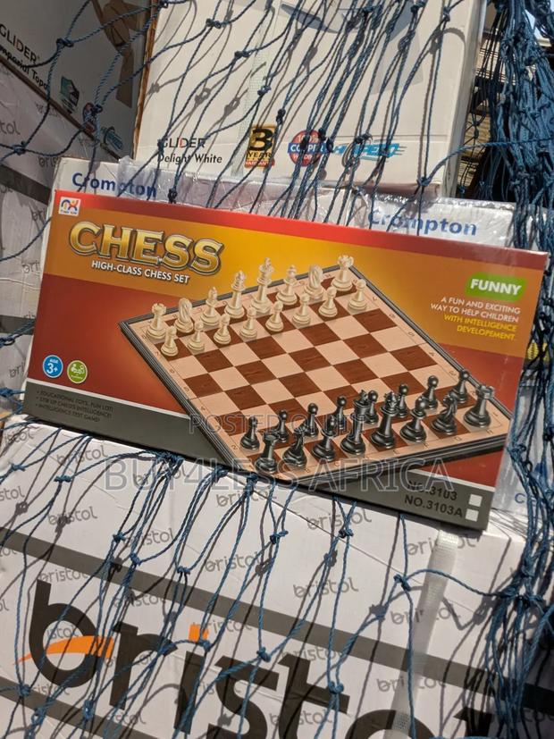 Classic Chess Game · Photo 4