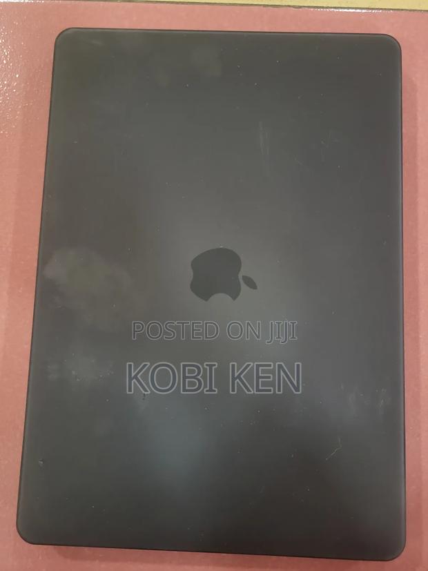 Laptop Apple MacBook Pro 2020 16GB Intel Core I5 SSD 512GB photo 3