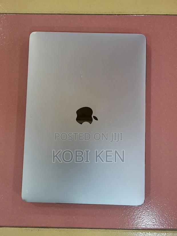 Laptop Apple MacBook Pro 2020 16GB Intel Core I5 SSD 512GB photo 2