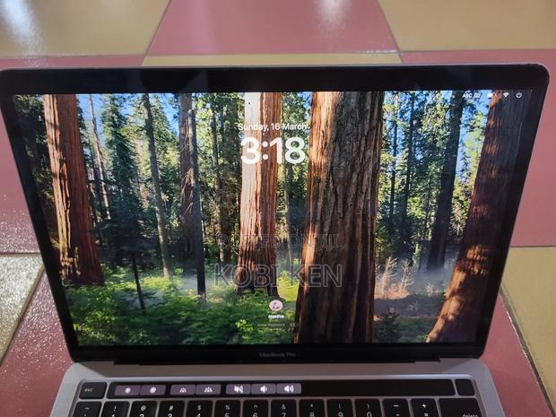Laptop Apple MacBook Pro 2020 16GB Intel Core I5 SSD 512GB