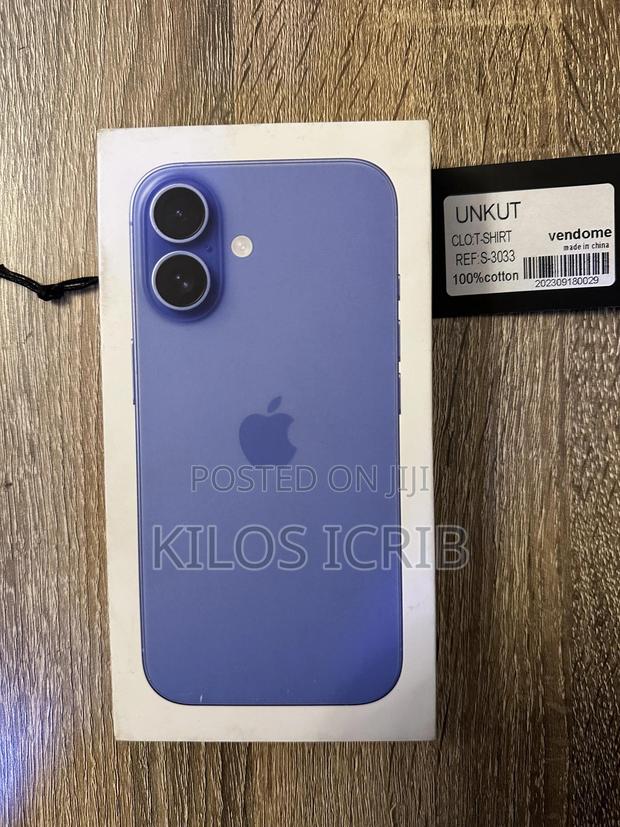 New Apple iPhone 16 128 GB Blue