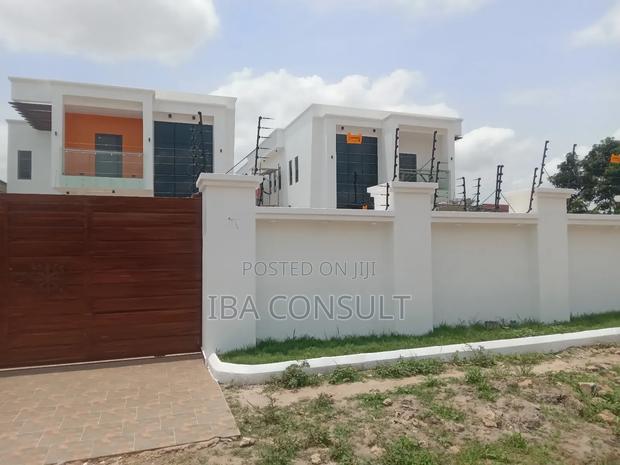 4 Bedrooms House for Sale at Pantang Oyarifa Road.