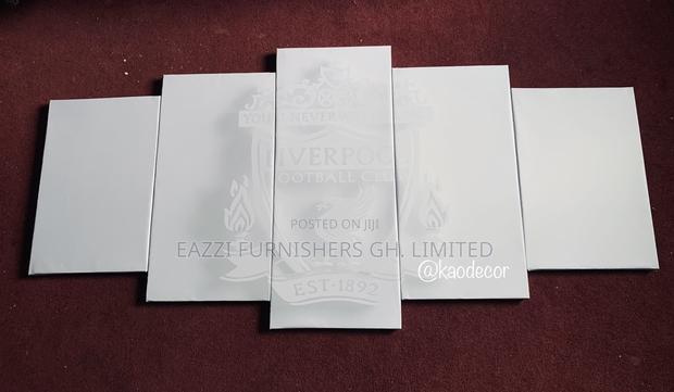 Liverpool Club Football All White Canvas Wall Arts 3d Frame · Photo 4