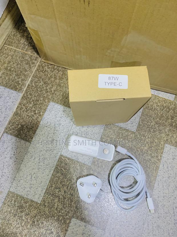Macbook Type C Adapter 87w photo 2