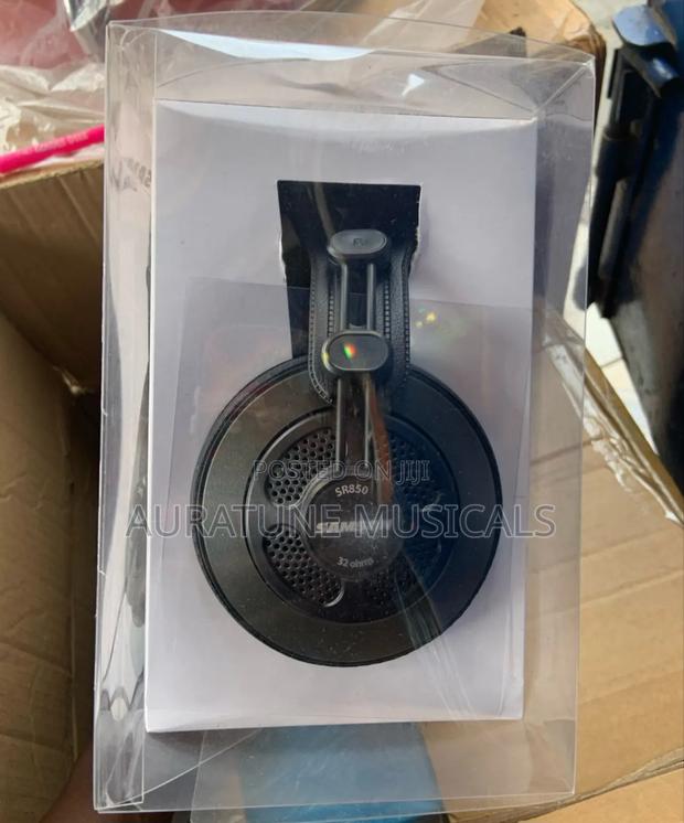 Samson Sr850 Studio Reference Headphones · Photo 4