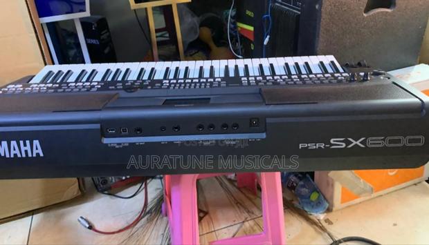 Yamaha PSR-Sx600 Keyboard · Photo 4