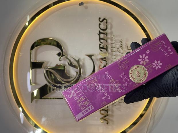 Fair White Maxitone Lotion · Photo 2
