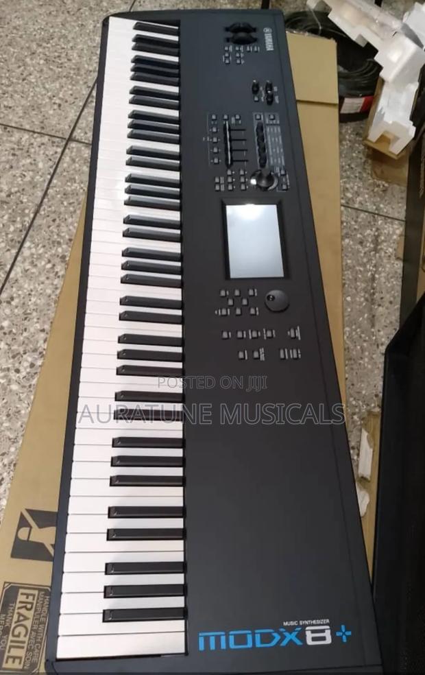 Yamaha Modx8 88-Key Synthesizer Workstation · Photo 3