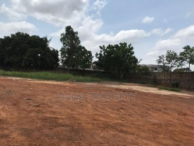 10 Plots of Land for Sale Located at Dowdowa Hospital · Photo 1