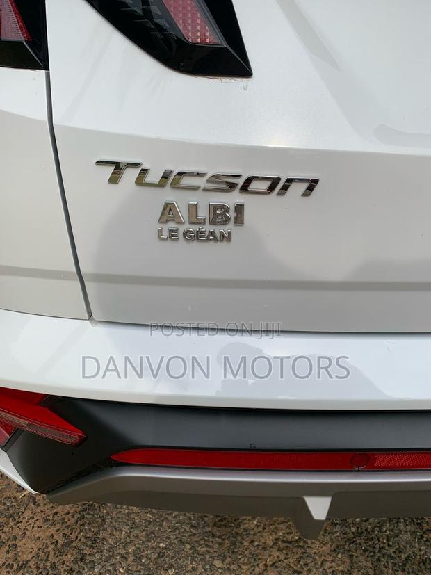 Hyundai Tucson Limited 2024 White photo 6