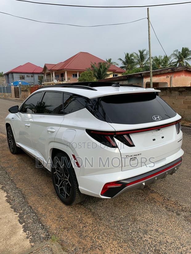 Hyundai Tucson Limited 2024 White photo 3