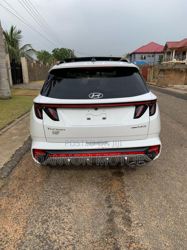 Hyundai Tucson Limited 2024 White photo 5
