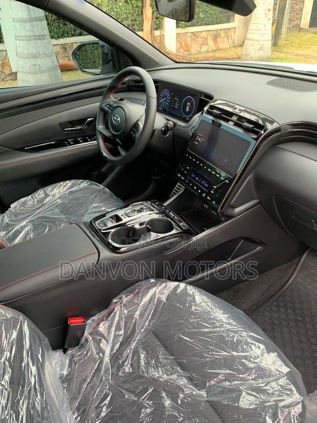 Hyundai Tucson Limited 2024 White photo 15