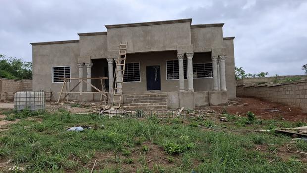 3 Bedrooms House For Sale At Akom photo 8