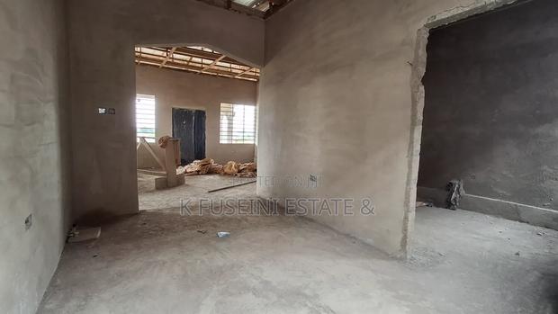 3 Bedrooms House For Sale At Akom photo 9