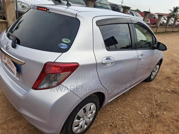 Toyota Vitz 2013 Purple
