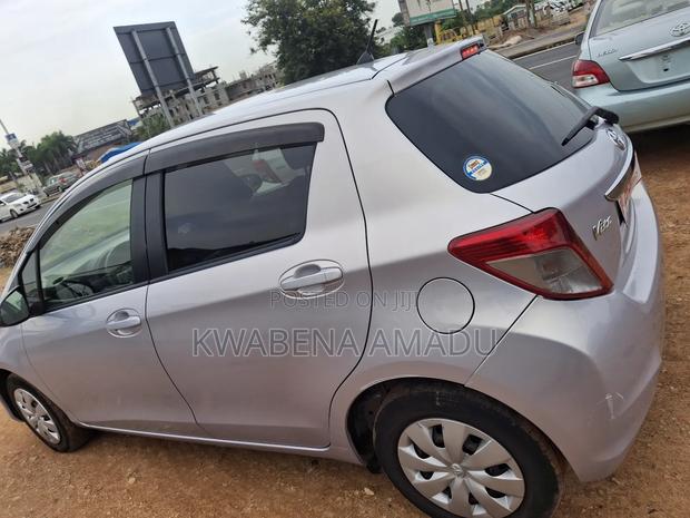 Toyota Vitz 2013 Purple