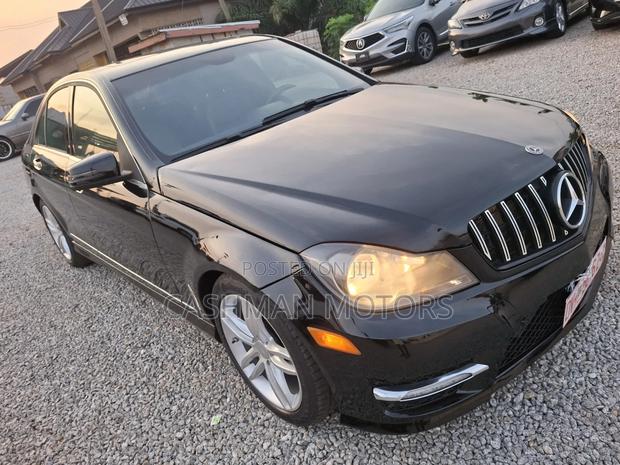 Mercedes-Benz C250 2014 Black