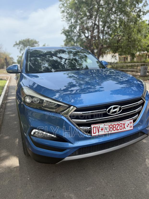 Hyundai Tucson Limited AWD 2016 Blue photo 3
