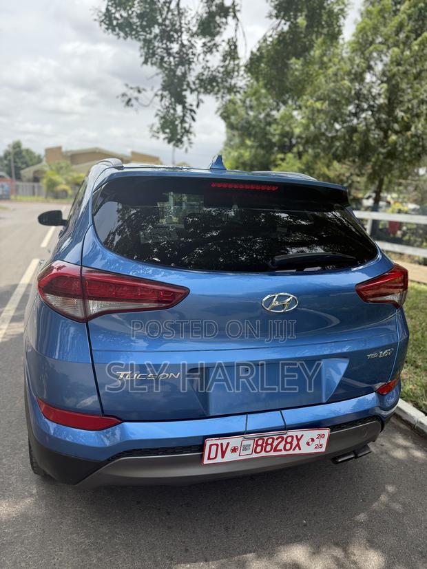 Hyundai Tucson Limited AWD 2016 Blue photo 4