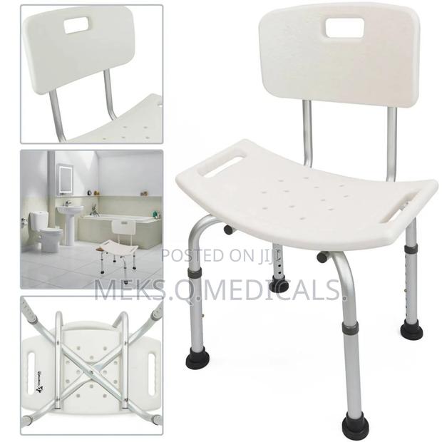 Shower Seat With Backrest · Photo 3
