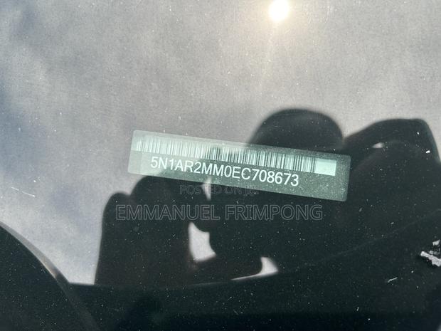 Nissan Pathfinder SV 4dr SUV 4WD (3.5L 6cyl CVT) 2014 Gray