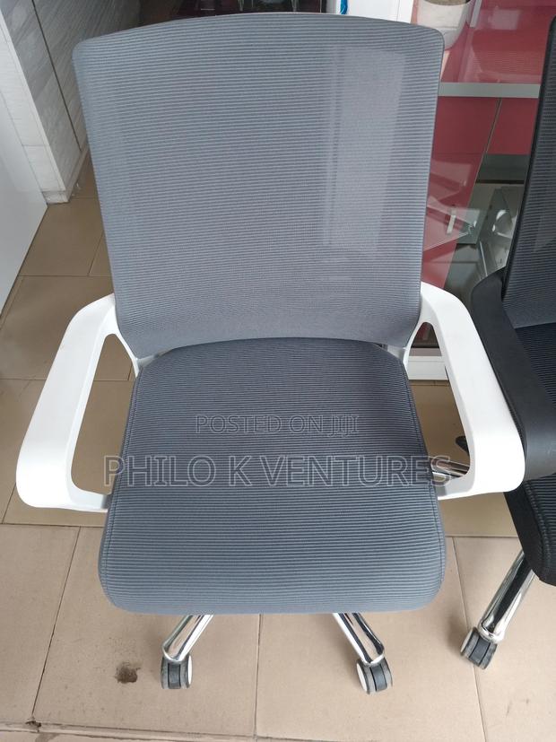 Task Seating · Photo 2
