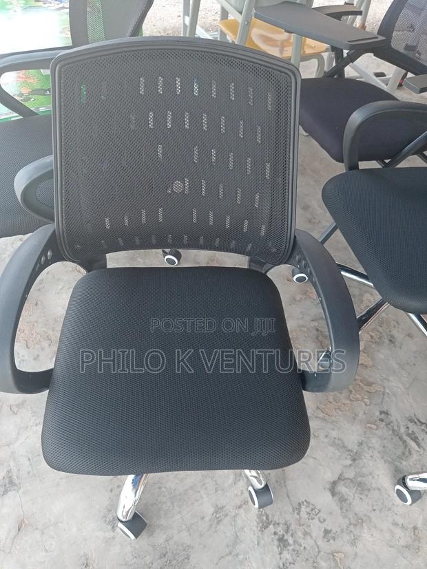 Adjustachair · Photo 2