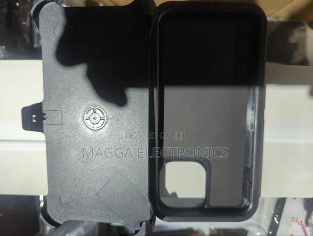 iPhone 12,13,14,15,16,17 Promax Hard Case ( Otterbox Case) · Photo 4