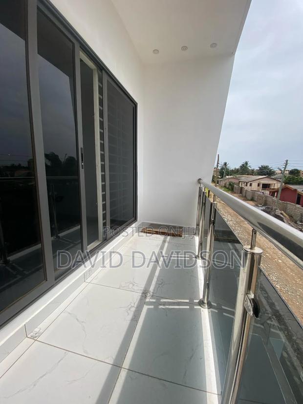 4bdrm House in 4 Bedroom Duplex, Tema Metropolitan for sale · Photo 2