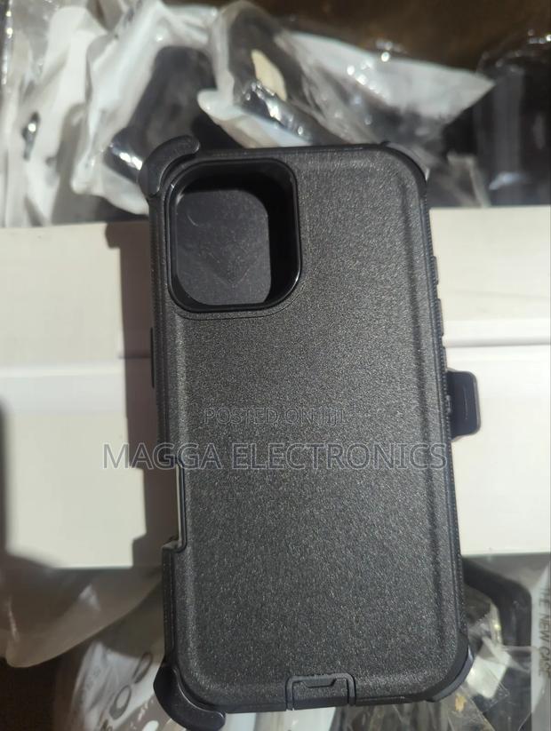 iPhone 16 Armored Rugged Case · Photo 4
