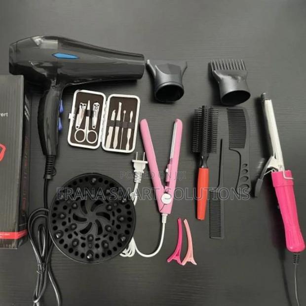 Hair Dryer With Accessories photo 3