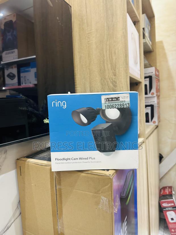 Amazing Ring Floodlight Cam Wired Plushie · Photo 2