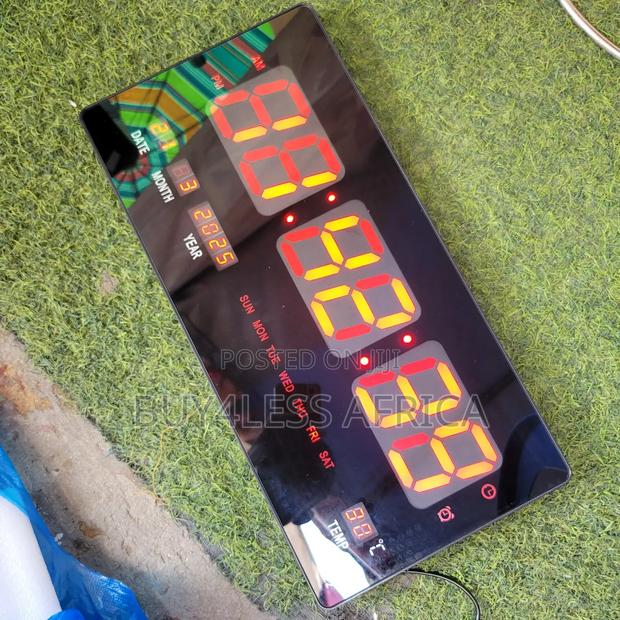 Led Number Digital Clock · Photo 4