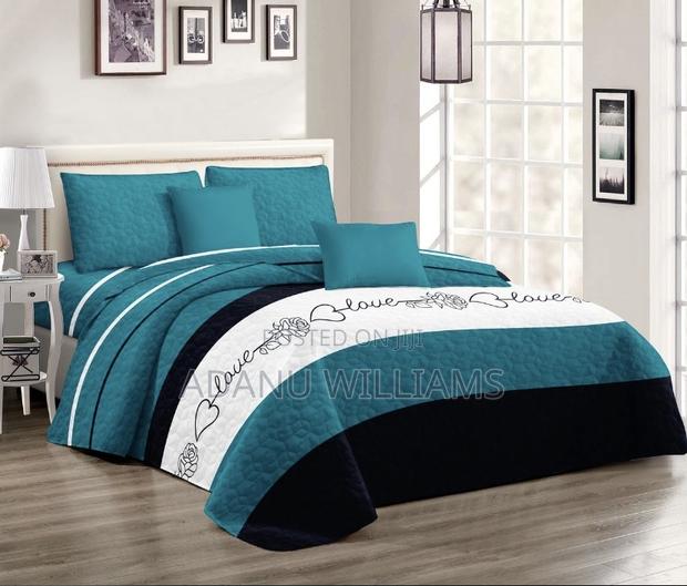 Luxury Quality Bedspread With 2 Pillow Cases (Quilt) · Photo 4