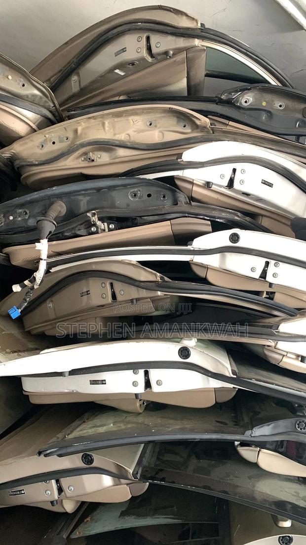 Toyota Corolla 03-08 Doors Available