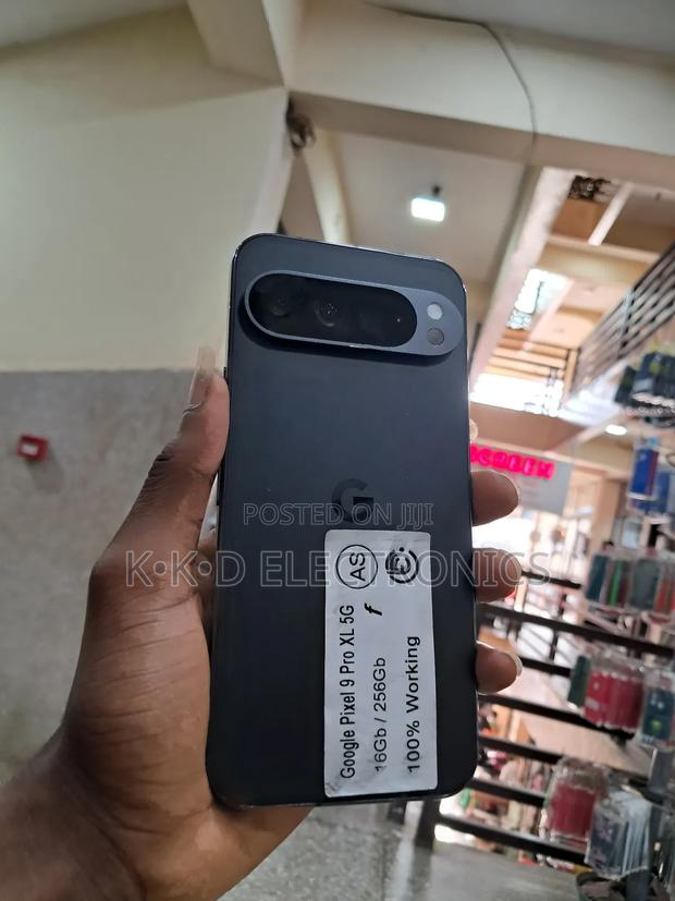 Google Pixel 9 Pro XL 256 GB Black photo 3