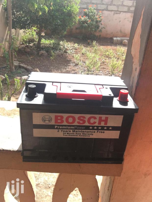 Car Batteries Bosch 15 + Free Delivery