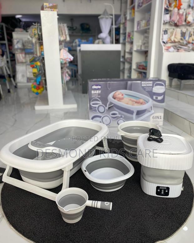 Babies Foldable Bath Tube Set With Washing Machine · Photo 2