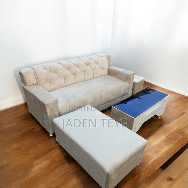 Cream Fabric Sofa Set · Photo 4