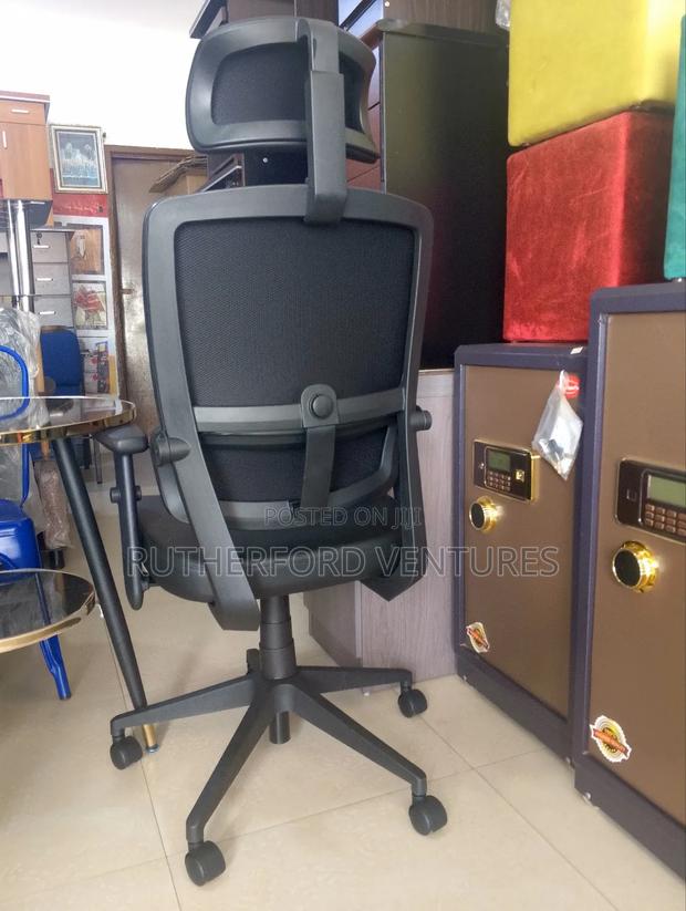 Orthopedic Executive Leather Chair photo 2