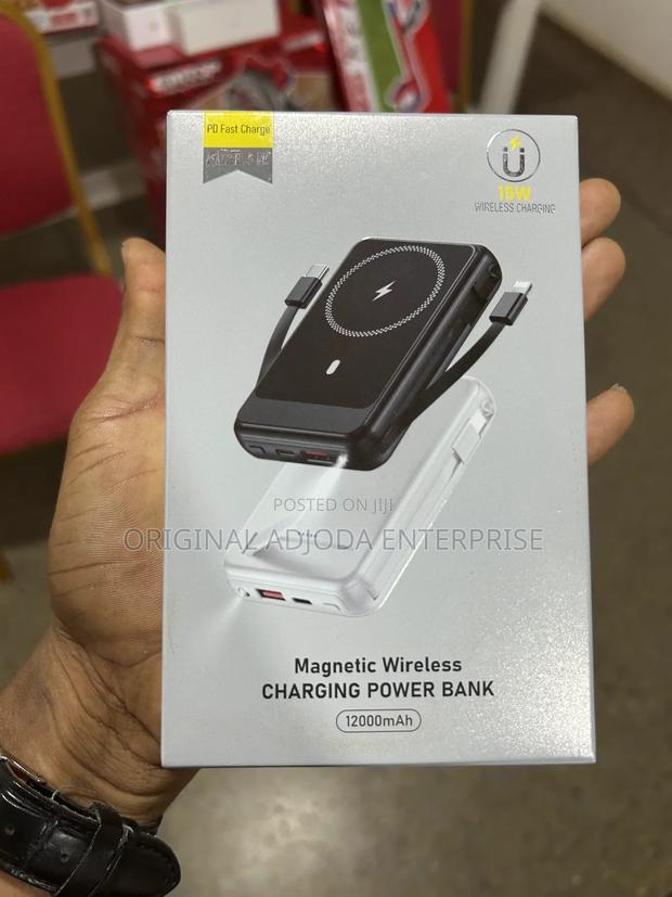 Magnetic Wireless Charging Power Bank · Photo 1