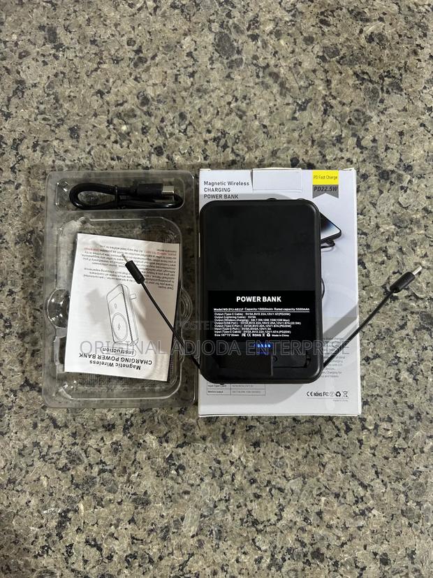 Magnetic Wireless Charging Power Bank · Photo 4