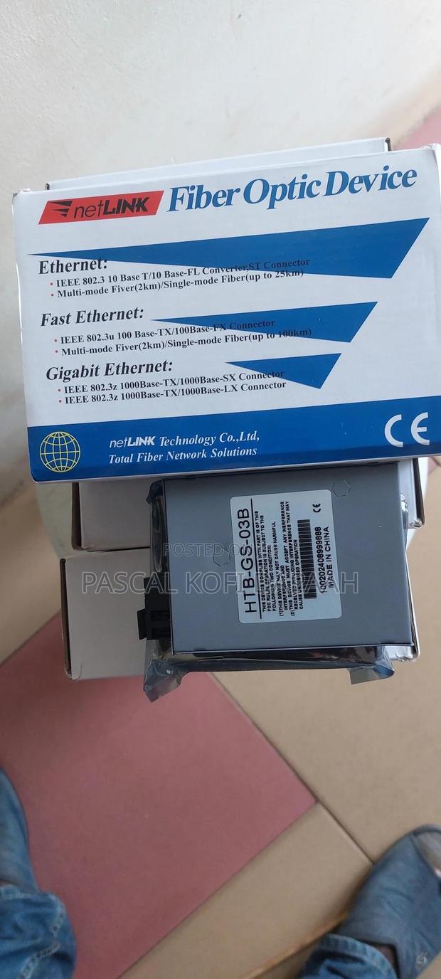 Single Mode Fiber Media Converter · Photo 1