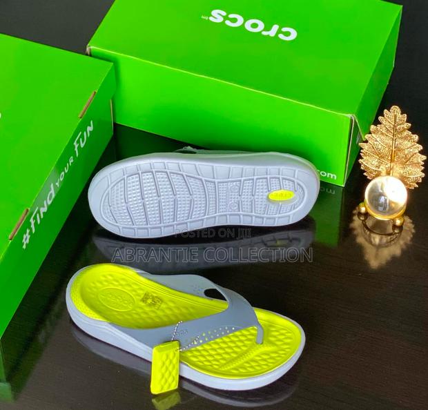 Crocs Lite Rider Slides · Photo 3